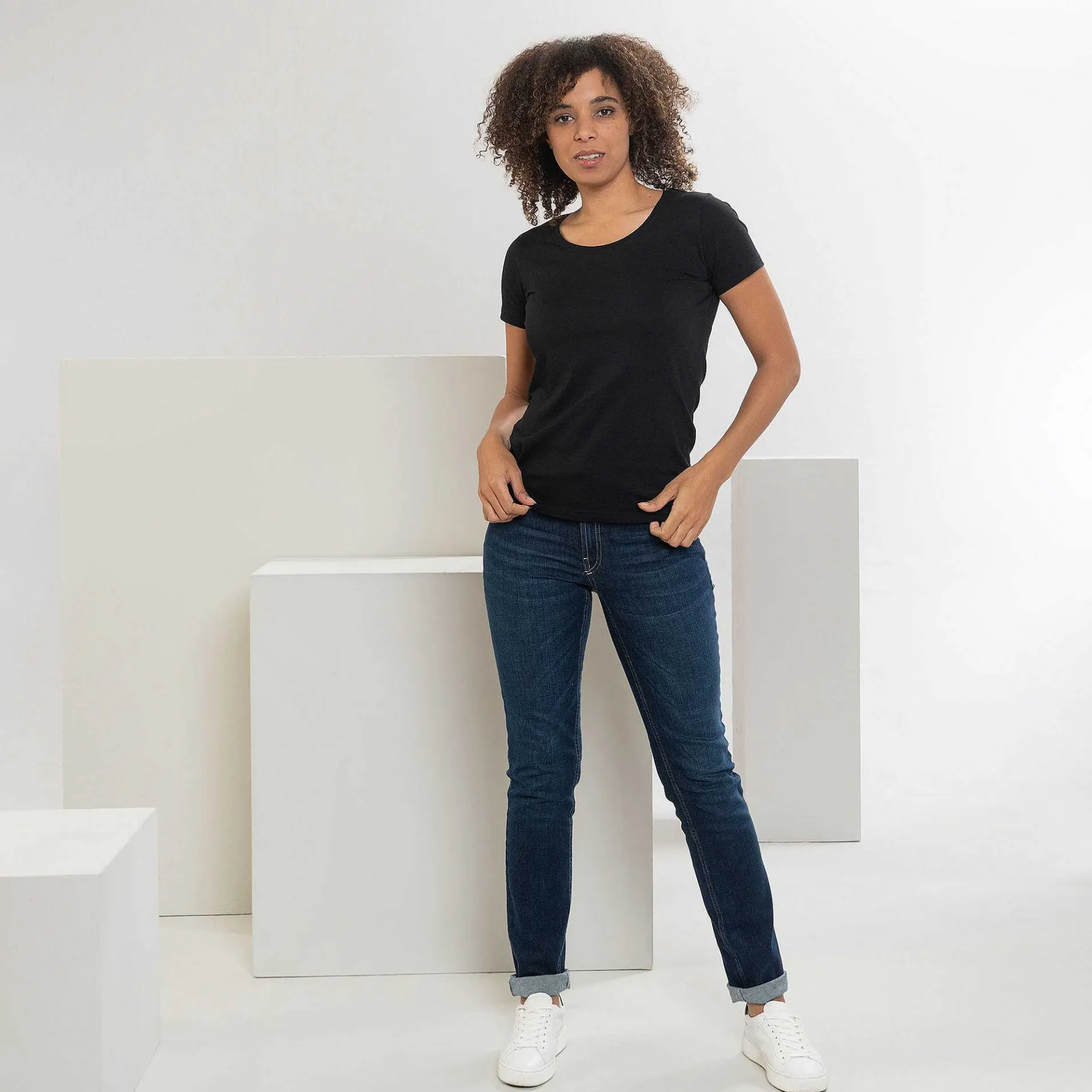LIVING CRAFTS Frieda | T-Shirt Zwart Sale